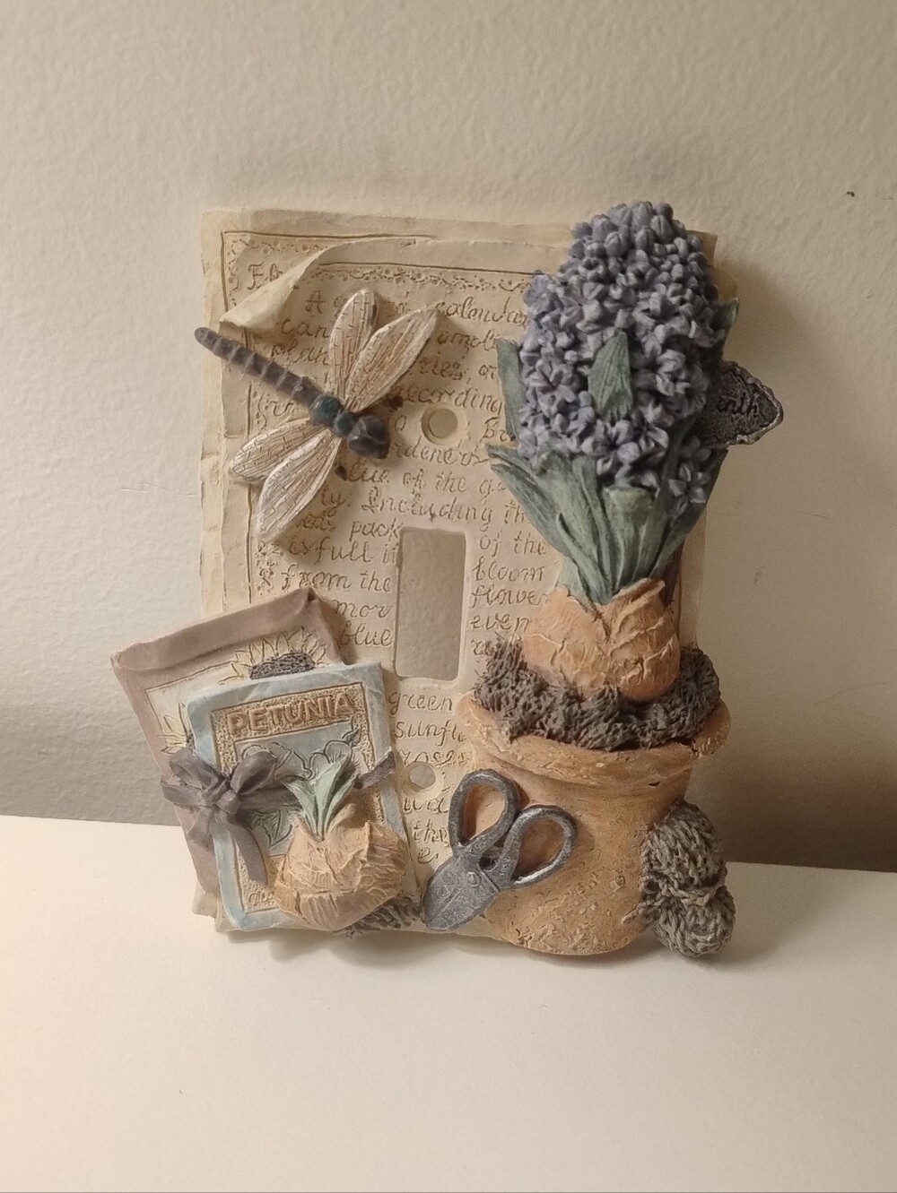 Charming Vintage Resin Decorative Garden Switch Plate Cover